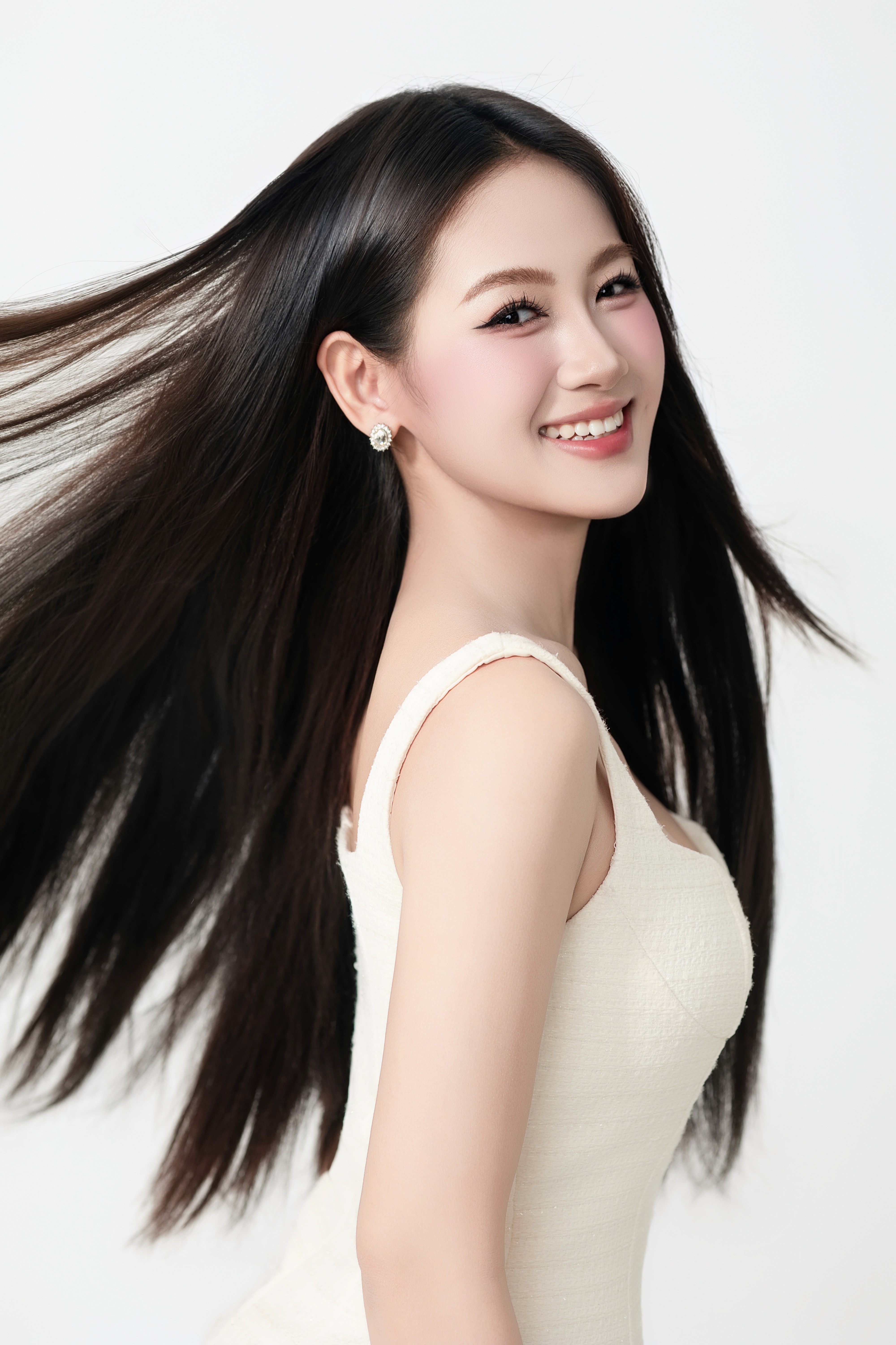 Aretta Hair campaign — campaign visual